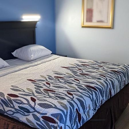 Budget Inn Александрия Екстериор снимка
