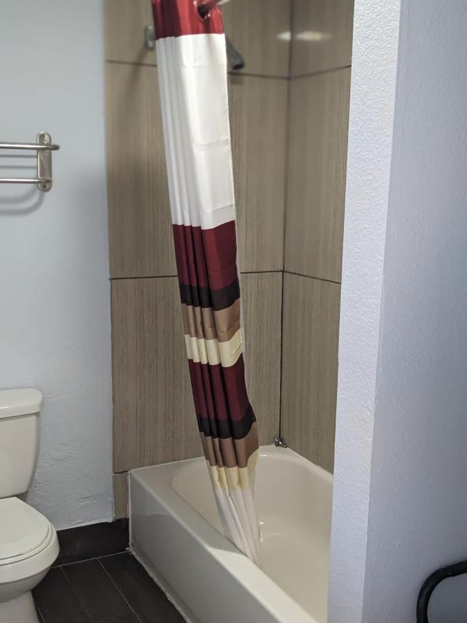Budget Inn Александрия Екстериор снимка