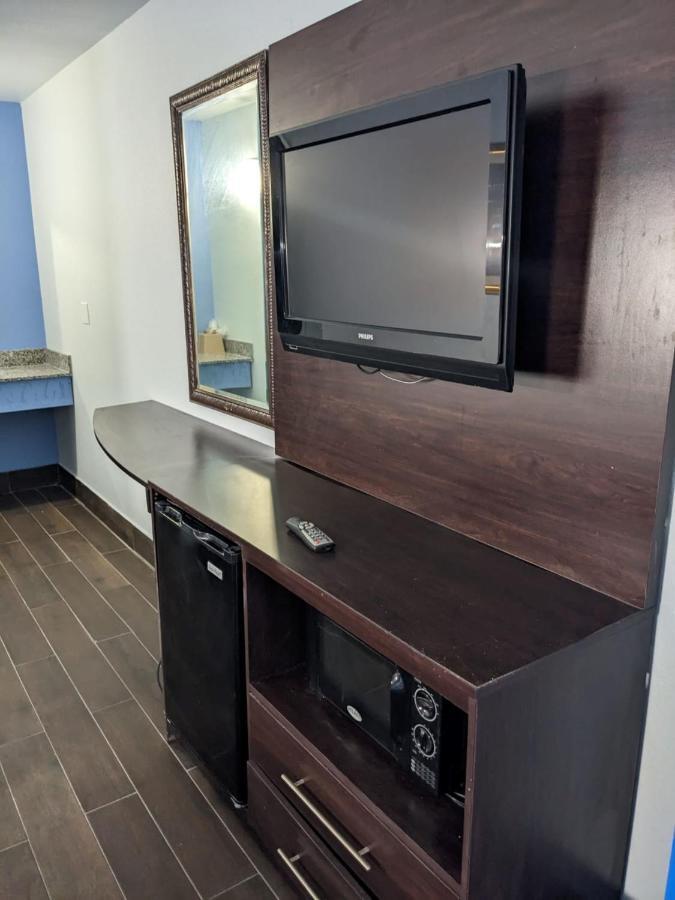 Budget Inn Александрия Екстериор снимка